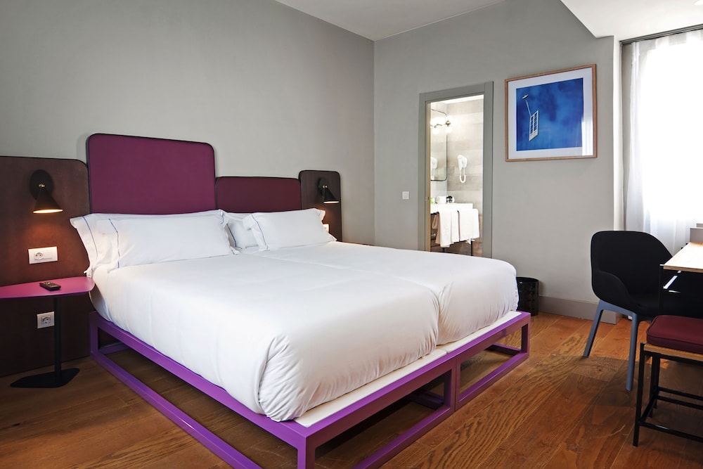 Standard Room, Courtyard View