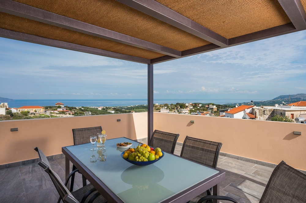 Apartment, Private Pool (1st floor) photo 2