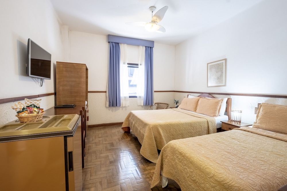 Standard Suite - Photo 6