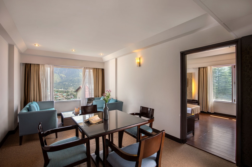 Deluxe Suite, 1 King Bed