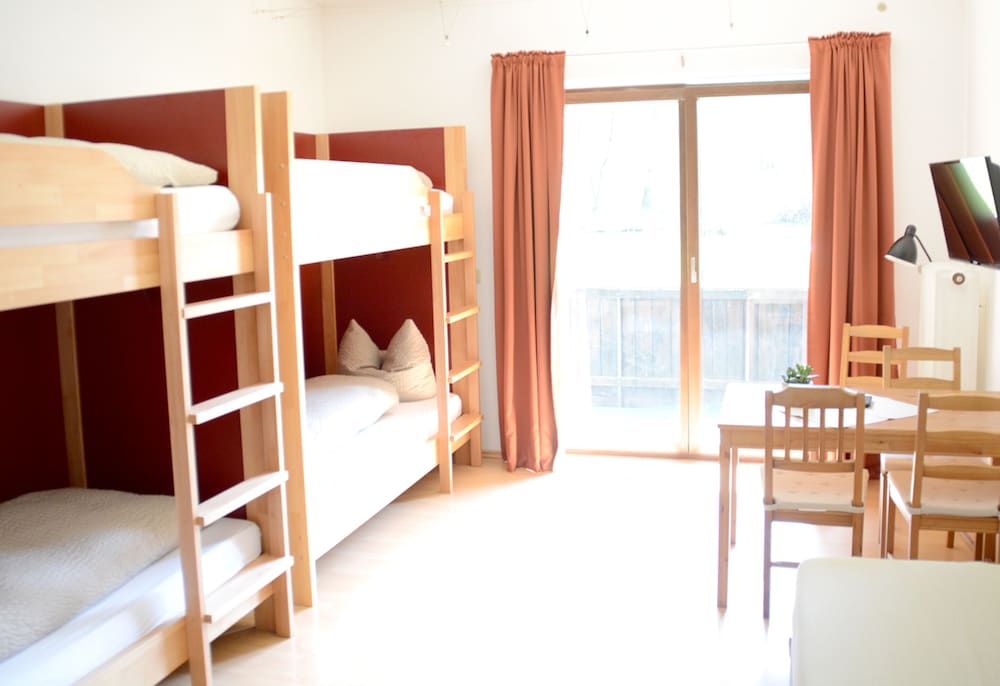 Basic Room, Multiple Beds, Balcony, Mountain View