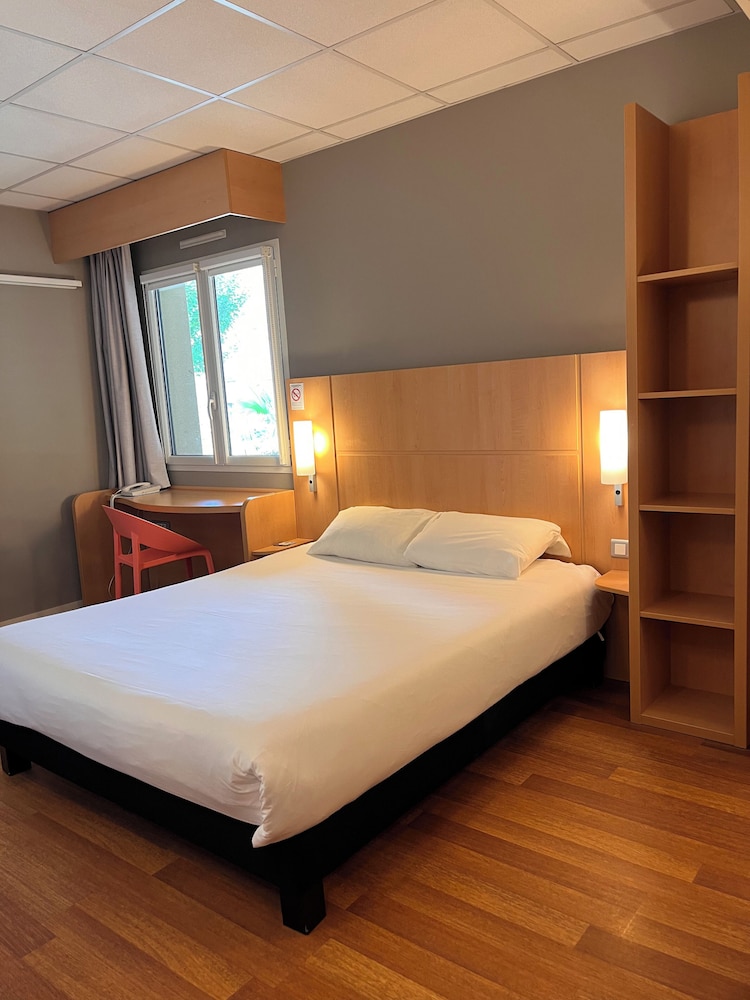 Standard Room, 1 Double Bed, Accessible photo 2
