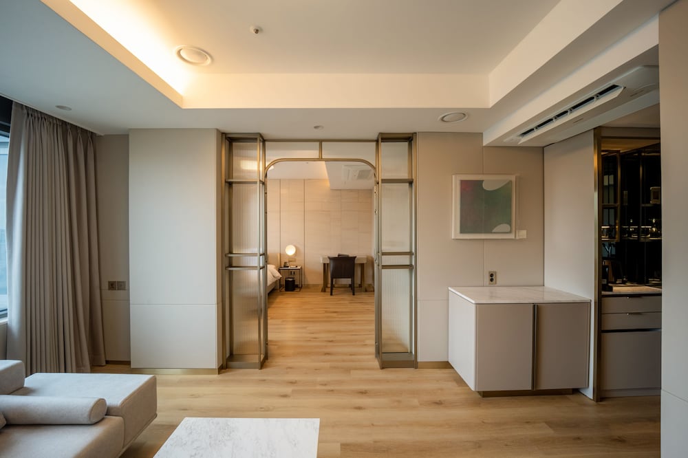 Golden Suite - Photo 8