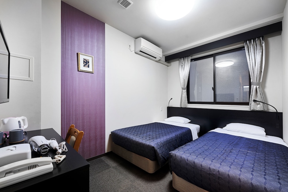 Standard Twin Room - Photo 1
