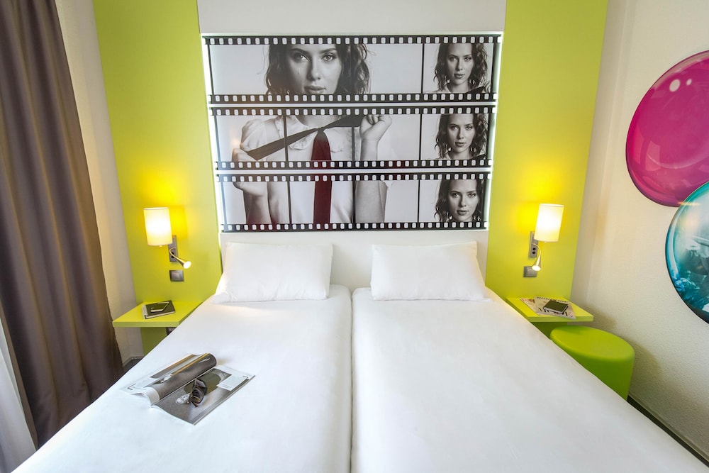 Standard Suite, 2 Double Beds, Connecting Rooms photo 1