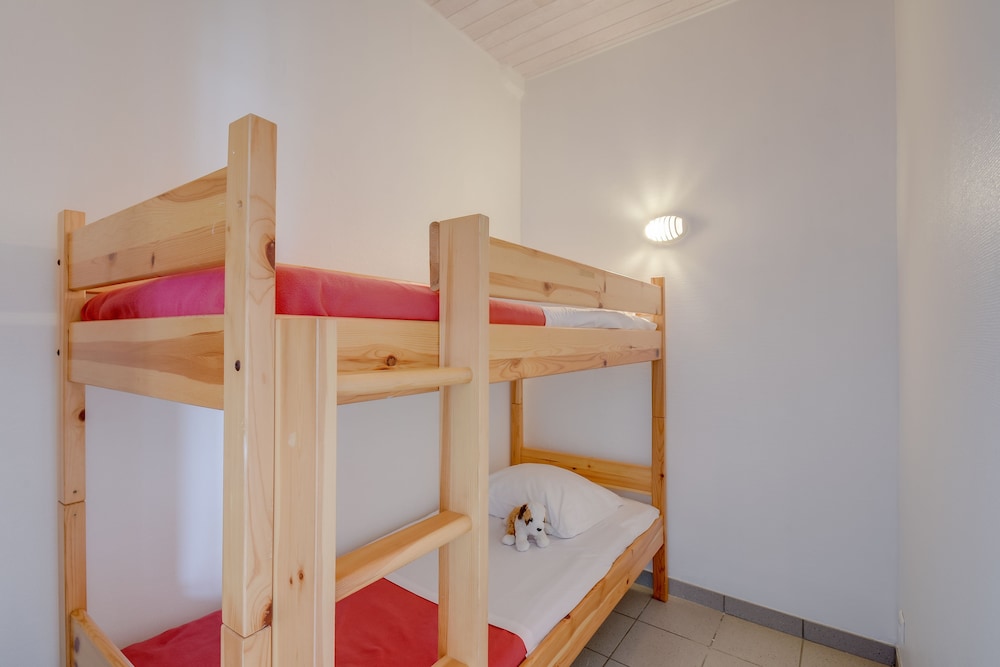 2 bedroom apartment with sleeping area for 6 people, Sea view photo 1