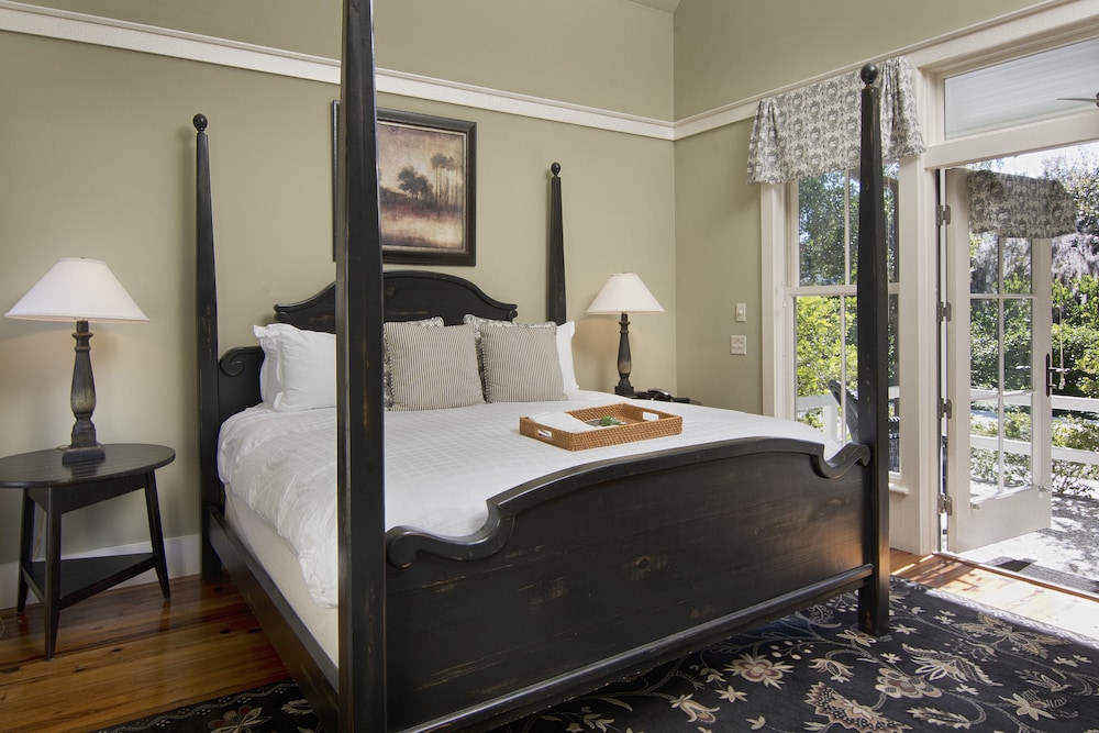 3 Bedroom Wilson Village Home 14