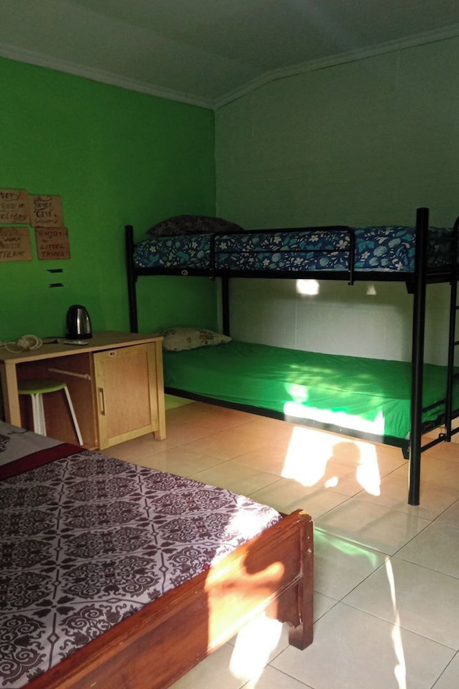Family Room - Photo 10