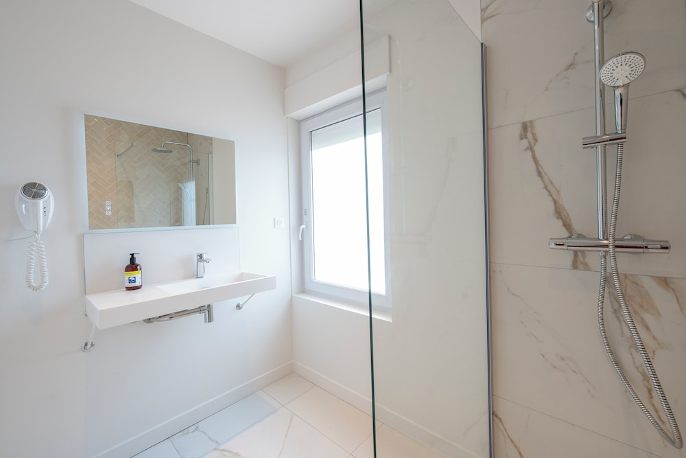 Quadruple Room, 1 Bedroom, Balcony photo 2