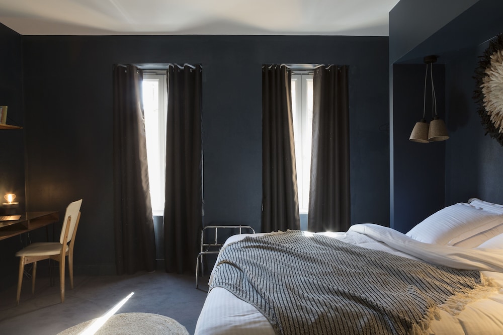 Signature Double Room (Chambre Ho My God) photo 3