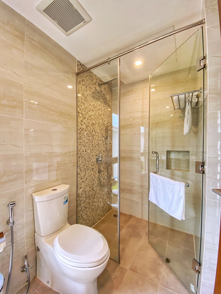 Premier Villa, 3 Bedrooms - Photo 21
