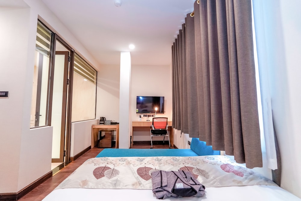 Luxury Double Room, 1 Queen Bed photo 2
