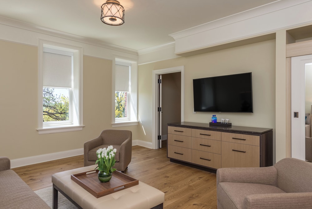 Abbey Nature View Suite