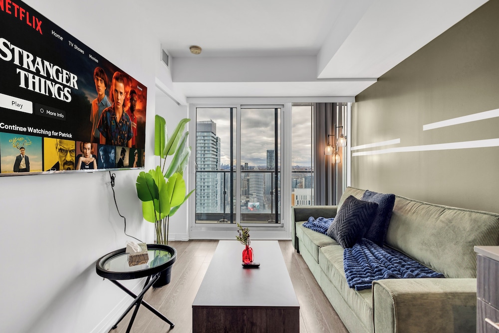 Gallery Suite, 2 Bedrooms, Balcony, Lake View