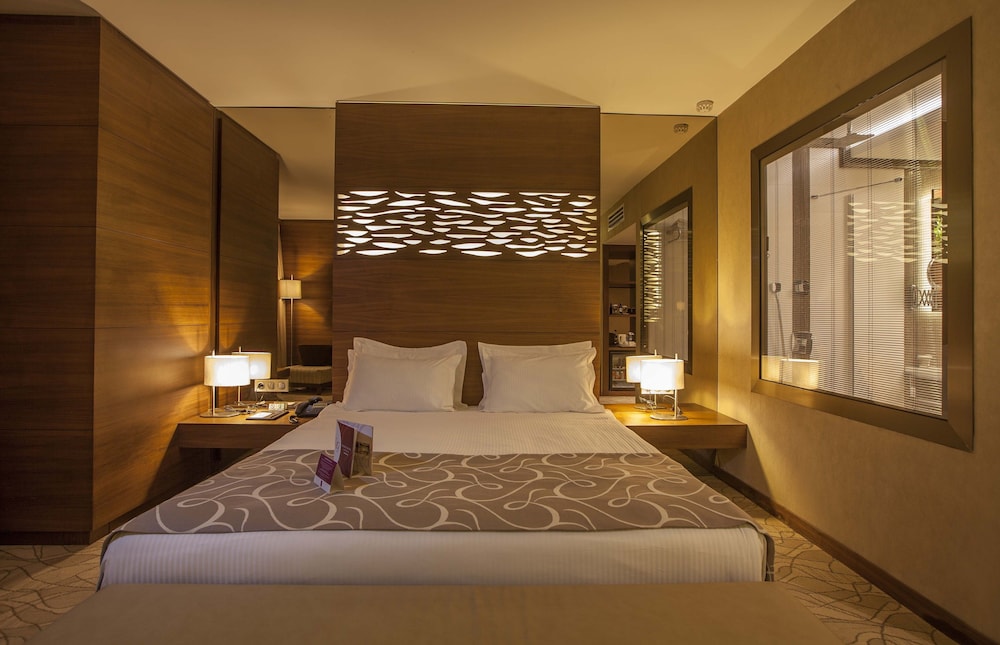 Grand Deluxe Twin Bed Room - Photo 7