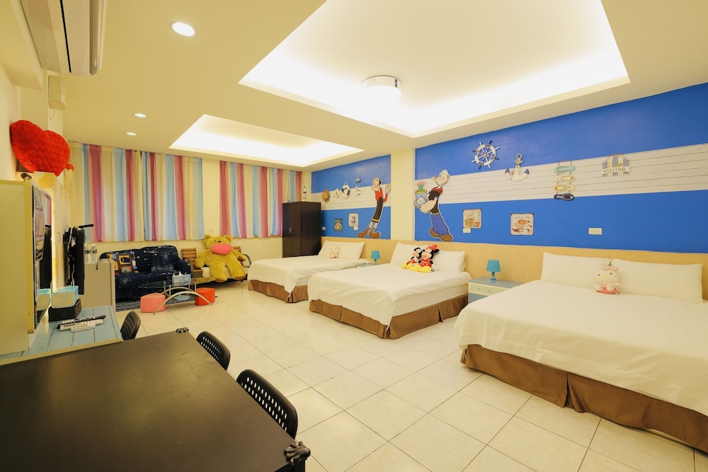 Family Room photo 2