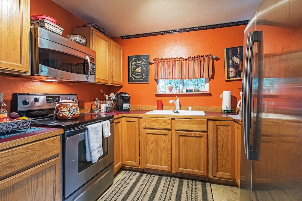House (2 Bedrooms) photo 3