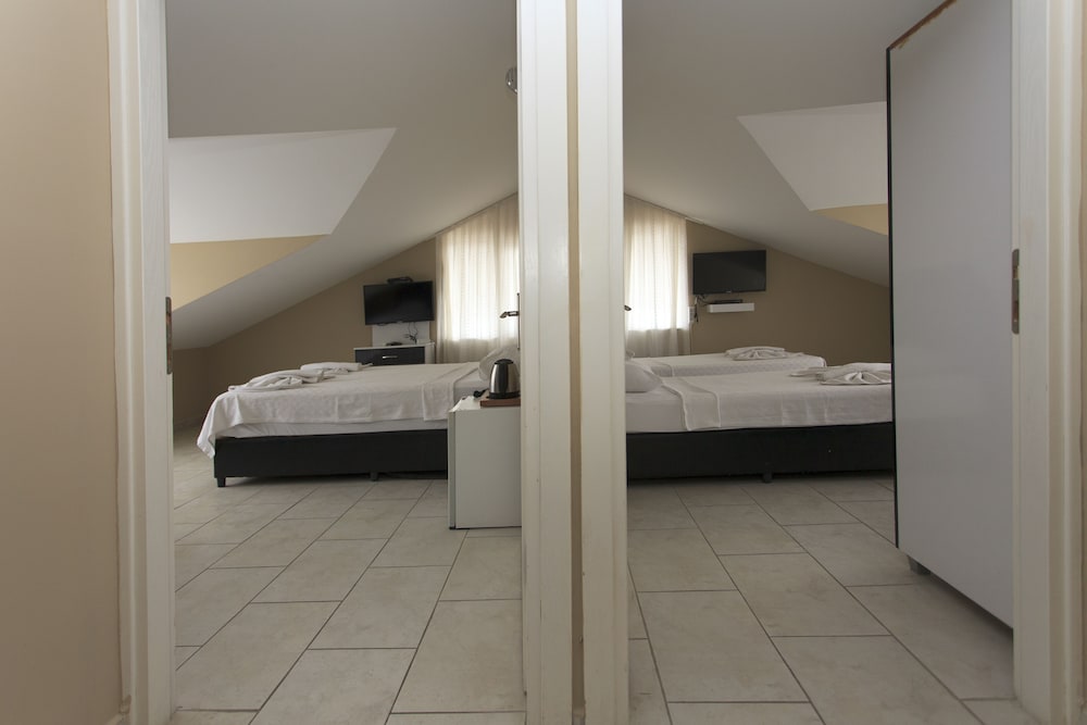 Family Loft ( Five Pax)