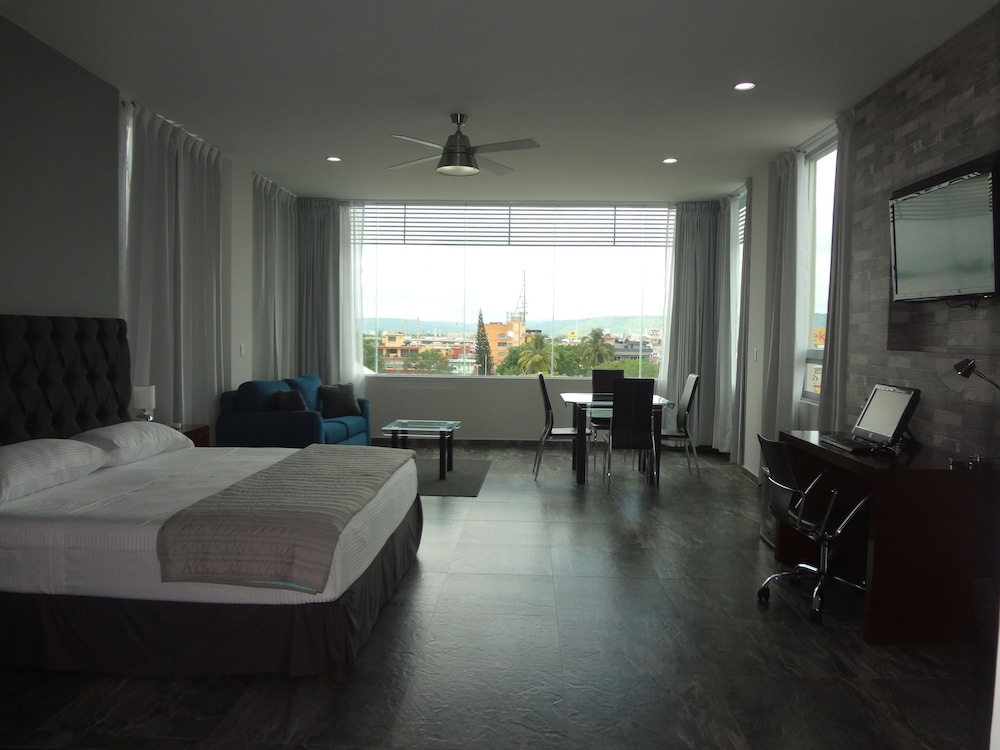 Master Suite photo 3