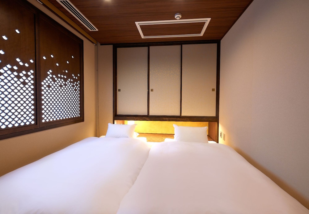Executive Room, Multiple Beds, Non Smoking, Kitchen