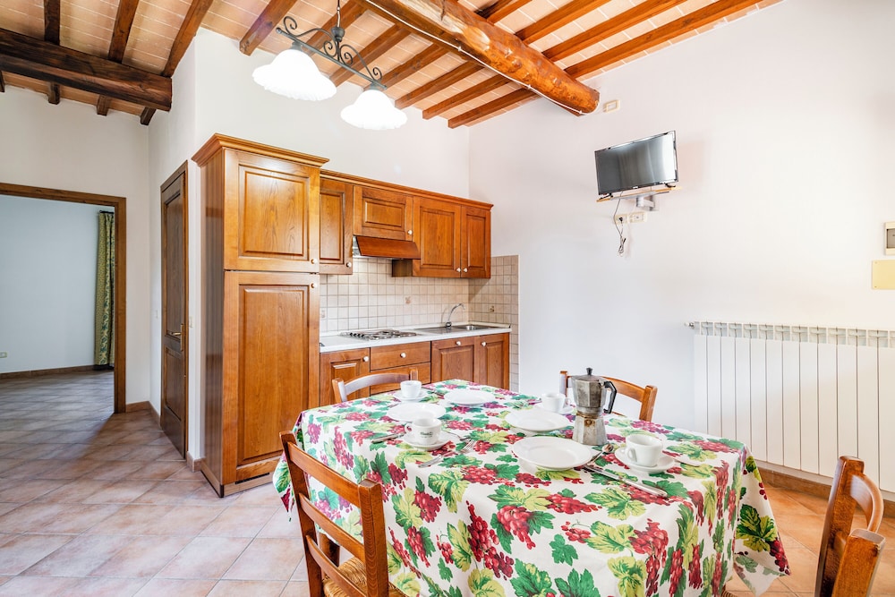Standard Apartment, 1 Bedroom, Mountainside (Fico Family Apt Shared Pool,Volterra) photo 3