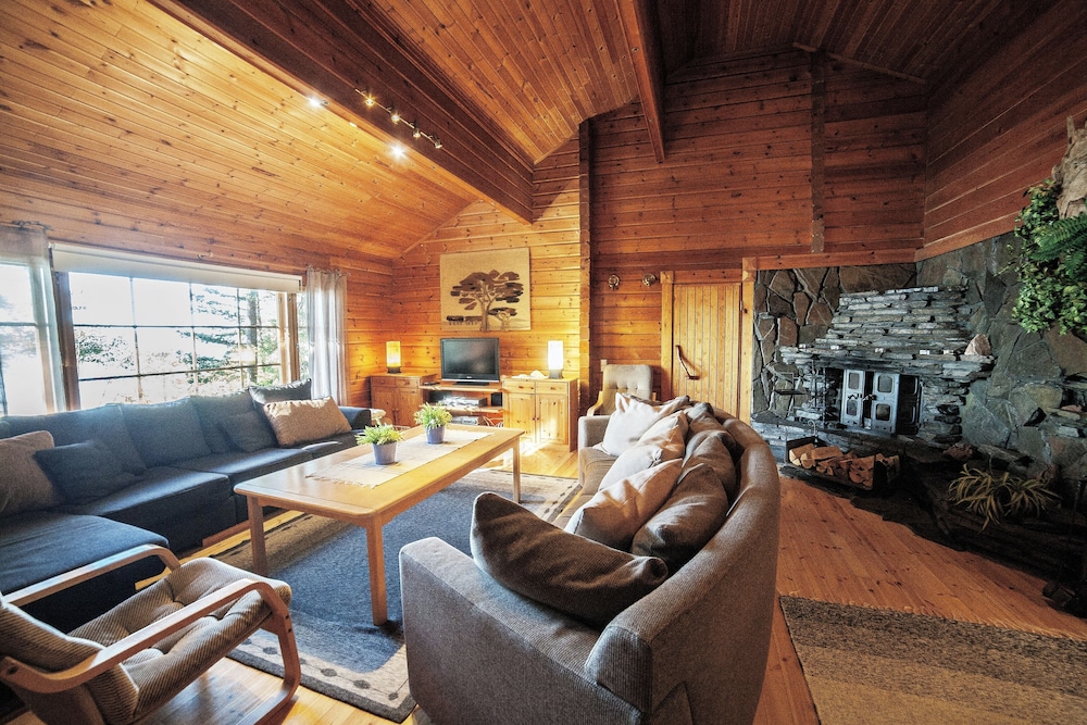 Villa, 4 Bedrooms, Sea View photo 1