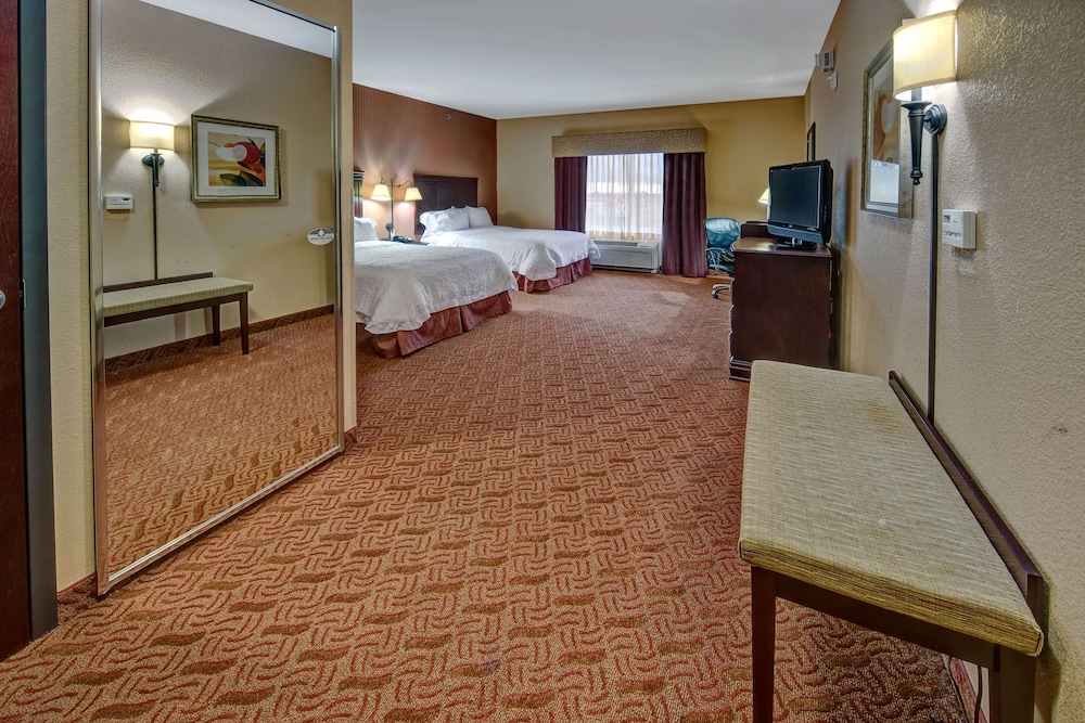 Room, 2 Queen Beds, Accessible, Non Smoking photo 2