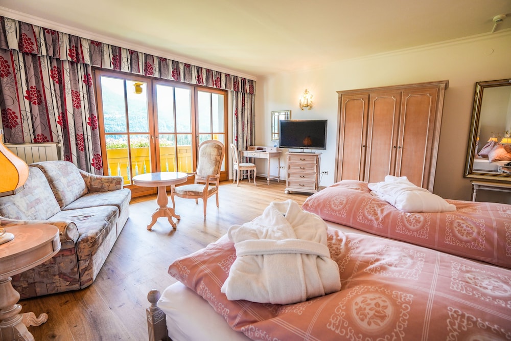Premium Studio, 1 Bedroom, Bathtub, Valley View photo 1