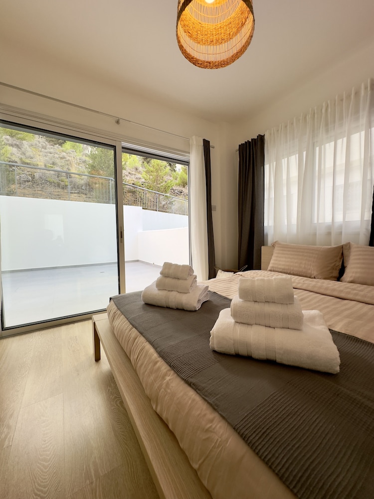 Apartment, 1 Bedroom, Accessible, Smoking photo 1