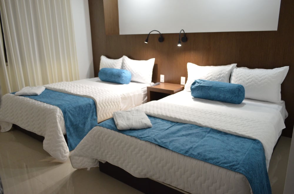 Twin Room, Multiple Beds, Non Smoking photo 3