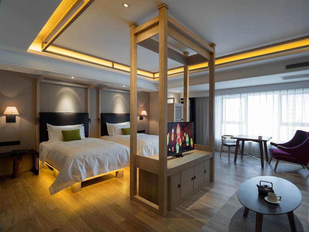 Deluxe Twin Room photo 3