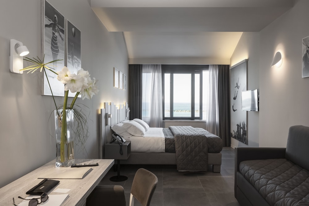 Executive Triple Room, Hill View
