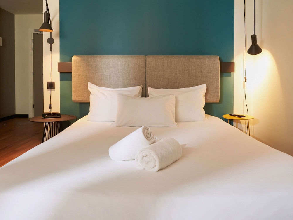 Room, Multiple Beds