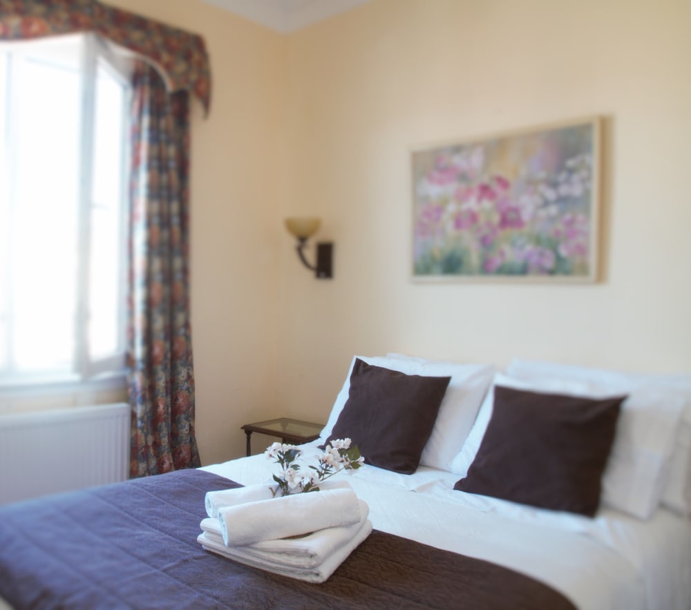 Double Room with Private External Bathroom photo 2