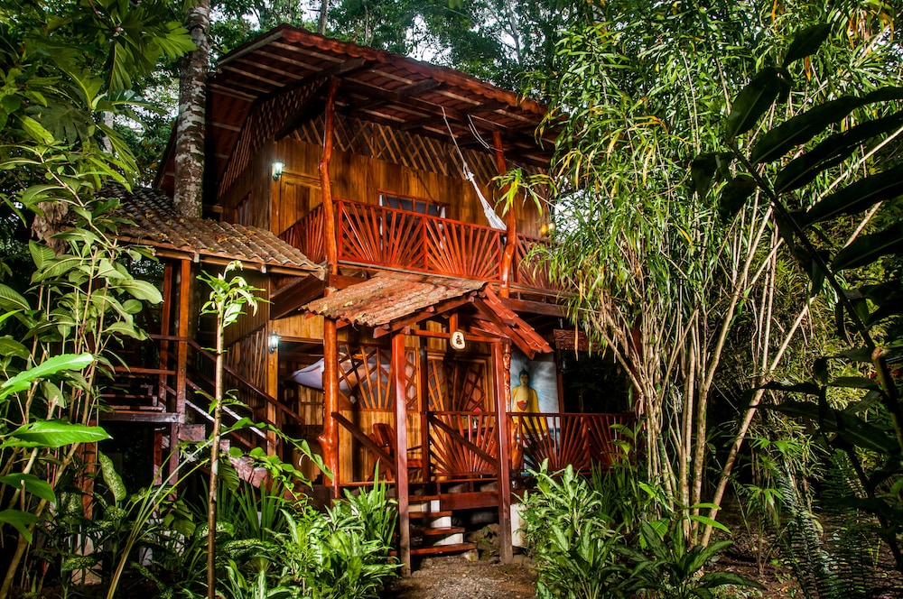 Family Bungalow, 2 Bedrooms, Balcony, Garden Area