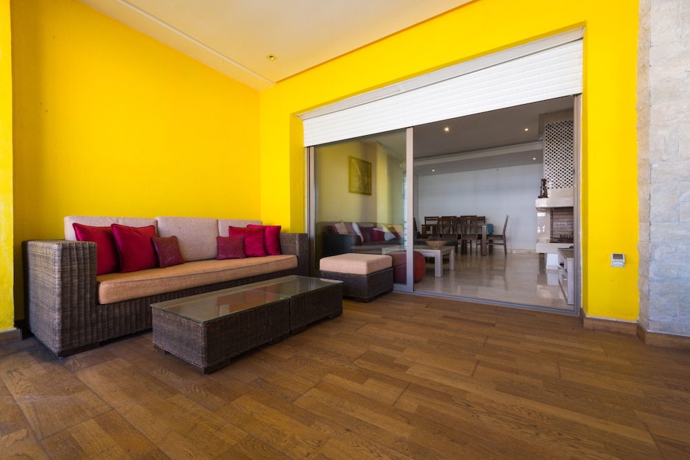 Luxury Apartment, Multiple Beds, Ocean View photo 1