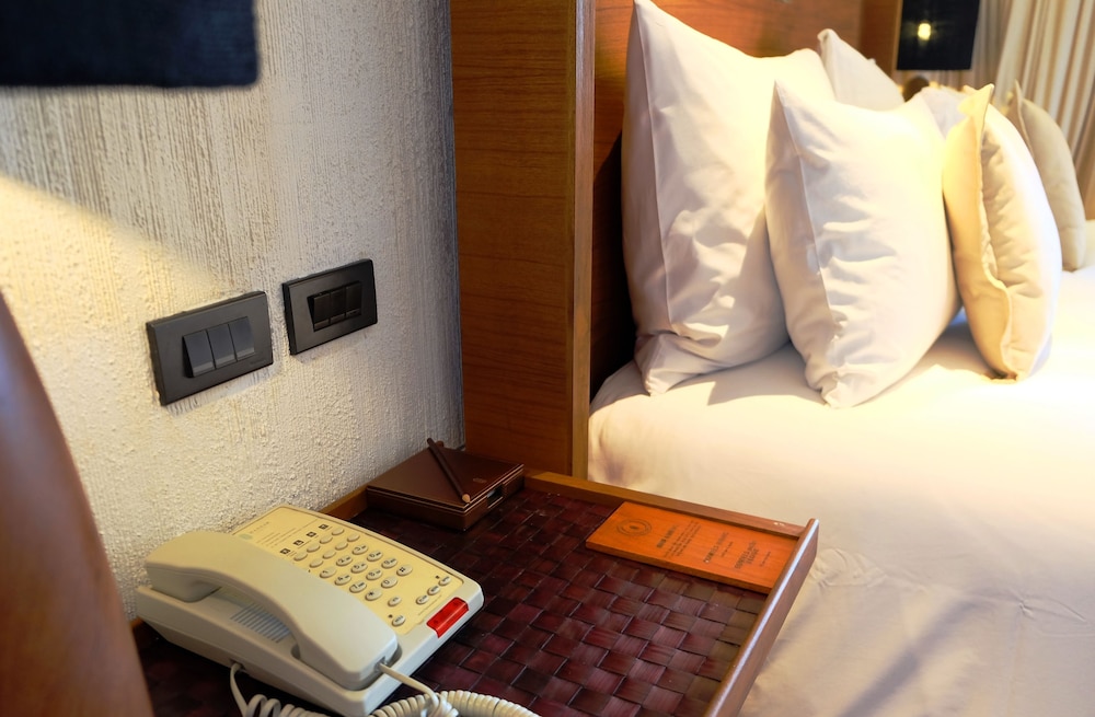 Seaview Twin Room photo 2