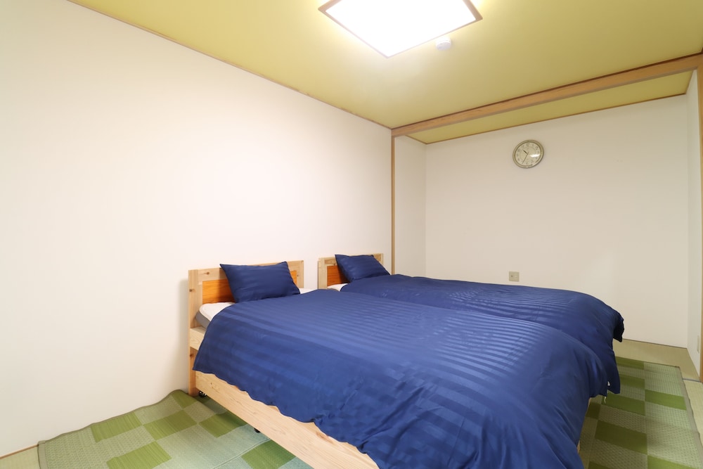 Traditional Apartment photo 1