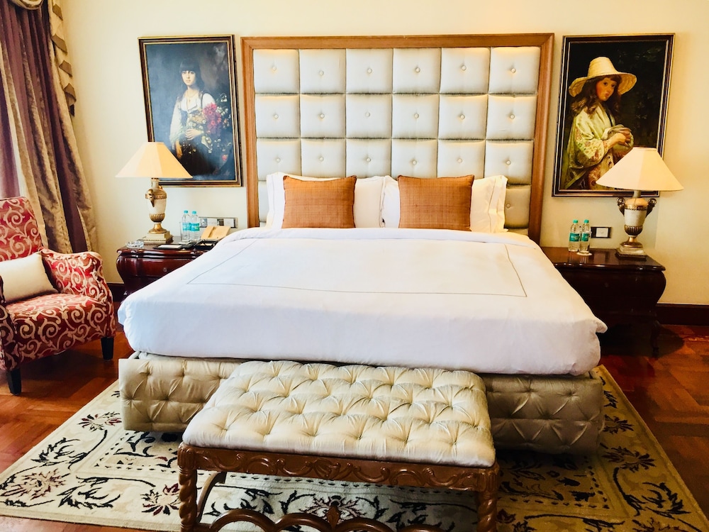 Luxury Suite, 1 King Bed, Terrace - Photo 1