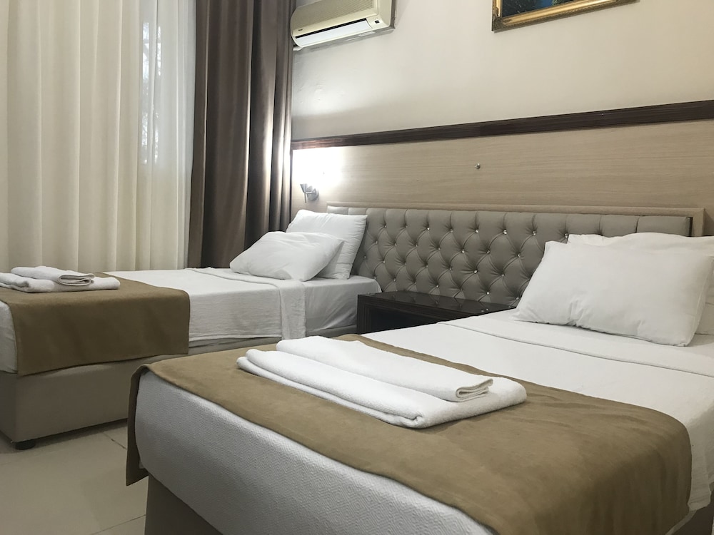 Standard Twin Room, Multiple Beds