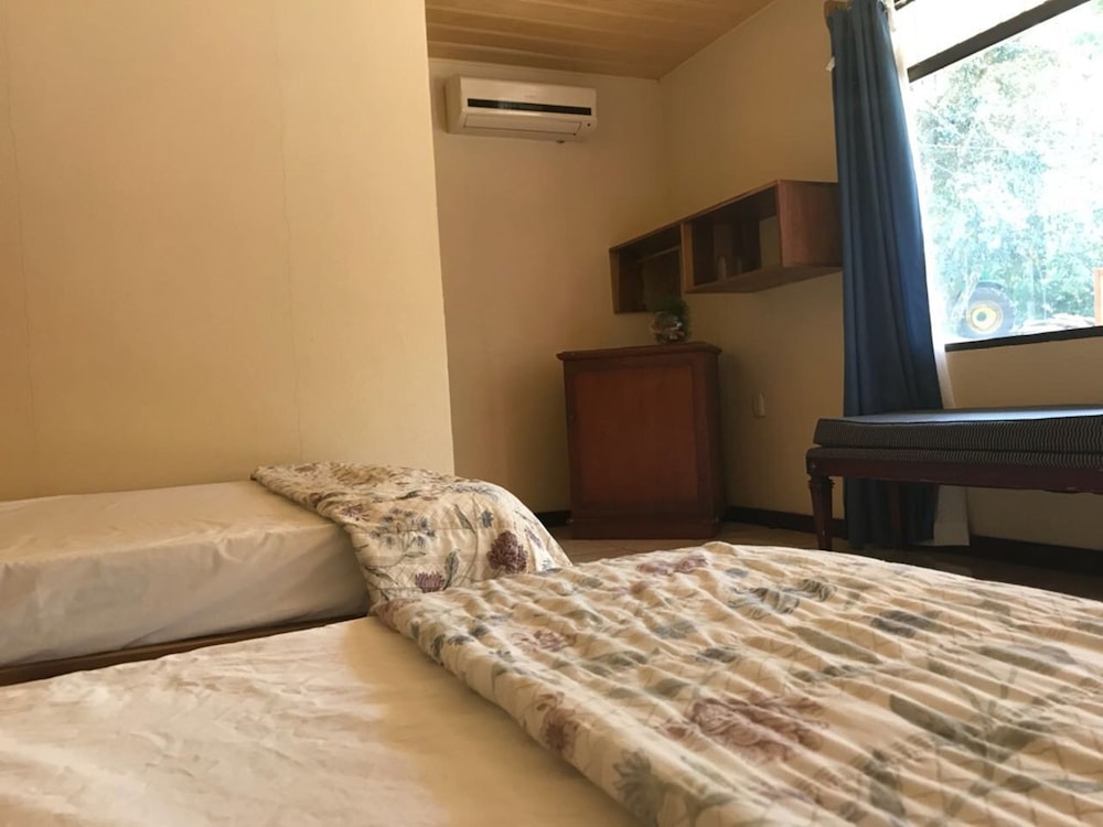 Standard Quadruple Room, 2 Double Beds photo 2