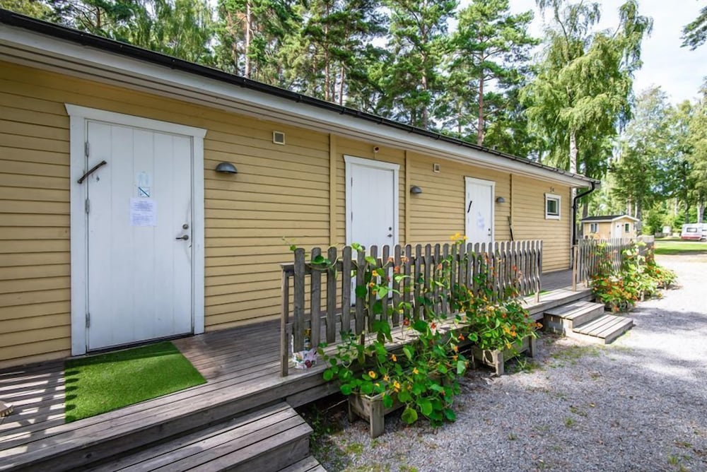 Cabin (2 Beds) photo 2