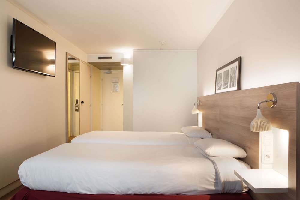 Superior Room, 2 Twin Beds - Photo 7