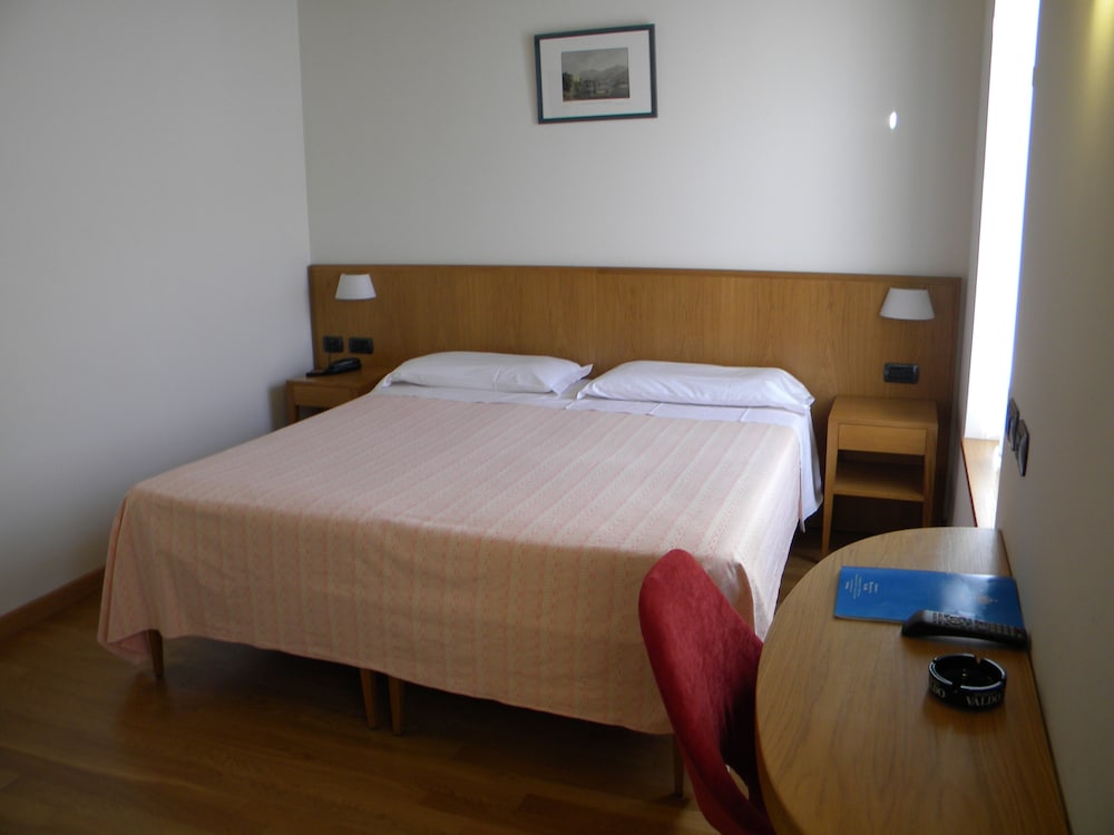 Superior Double or Twin Room - Photo 1