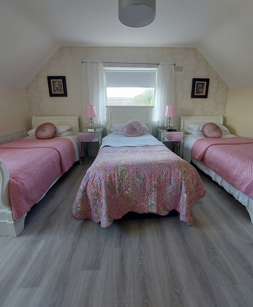 Classic Triple Room, Ensuite