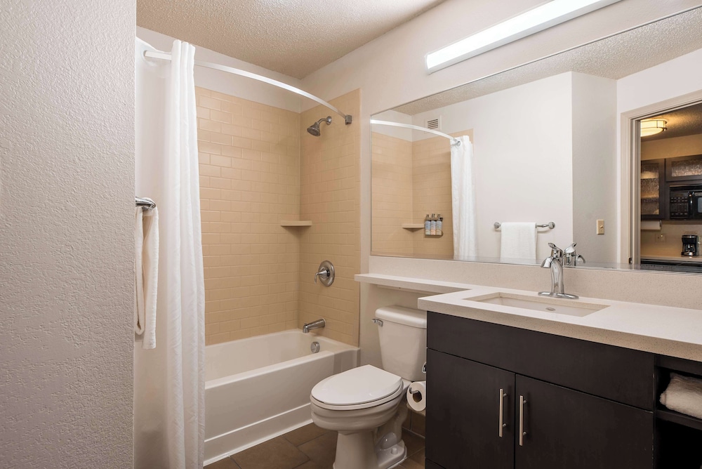 Suite, 2 Queen Beds (One Bedroom Suite - Two Queens) - Photo 7