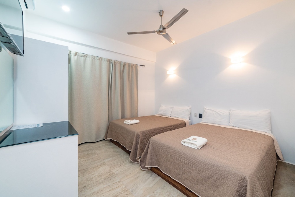 Deluxe Double Room Single Use photo 3