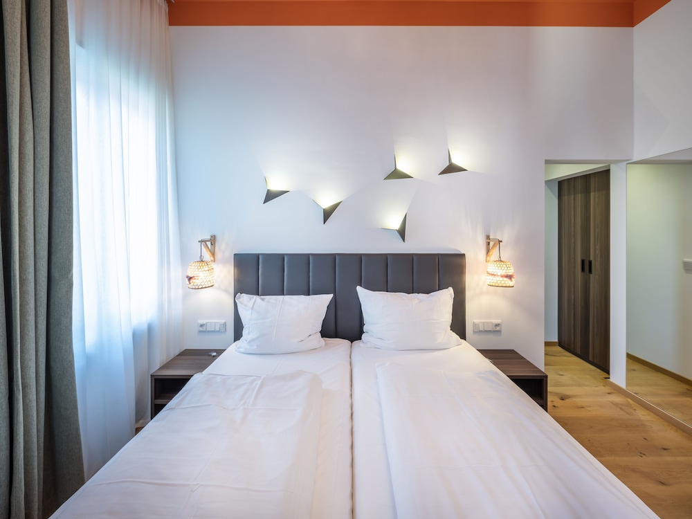 Double Room - Photo 29