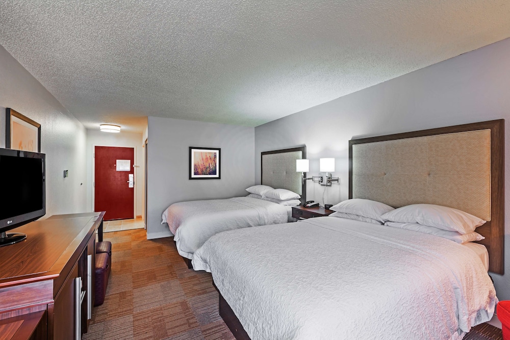 Room, 2 Queen Beds, Accessible (Hearing) photo 2