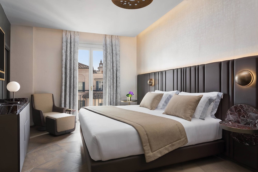 Deluxe Room, 1 King Bed